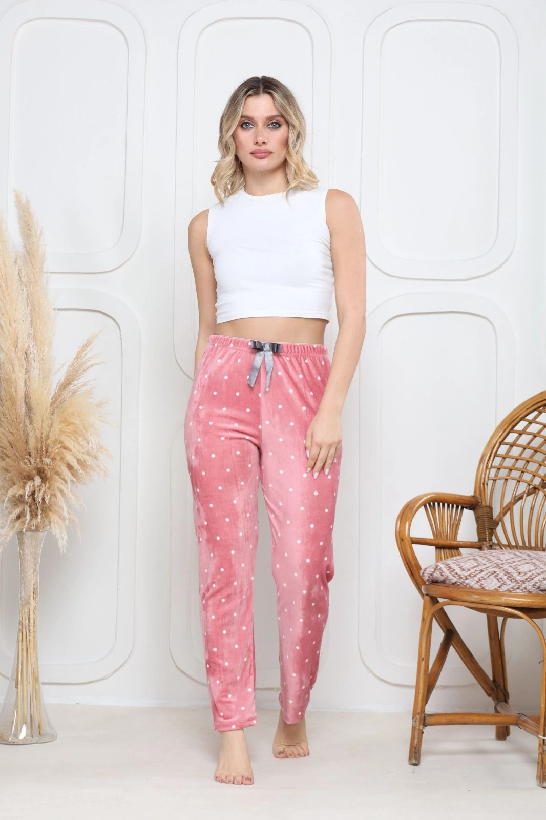 Kadife pijama altı pembe üstüne beyaz kalpli Pontiye desenli q7013