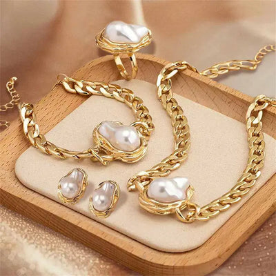 Trendy Hot Sale Shaped Pearl Suit Vintage Necklace Özer&Hermin