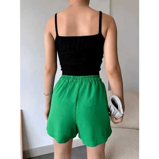 Armali Keten Sort - Şıklık ve Konforu Bir Arada Sunan Moda Parçası - ÖZER&HERMİN