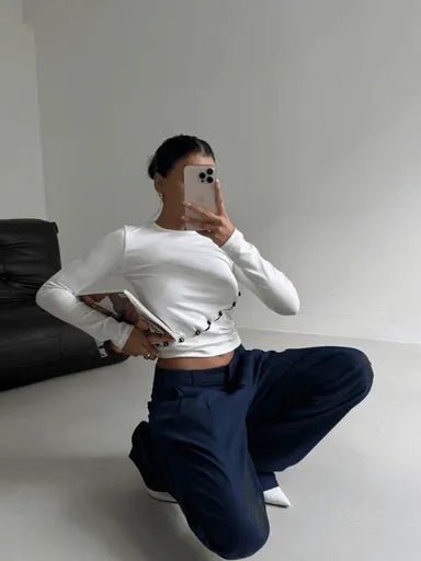 Asimetrik Bluz ile Şıklığı Yakalayın - Alt Detaylı Tasarım - ÖZER&HERMİN