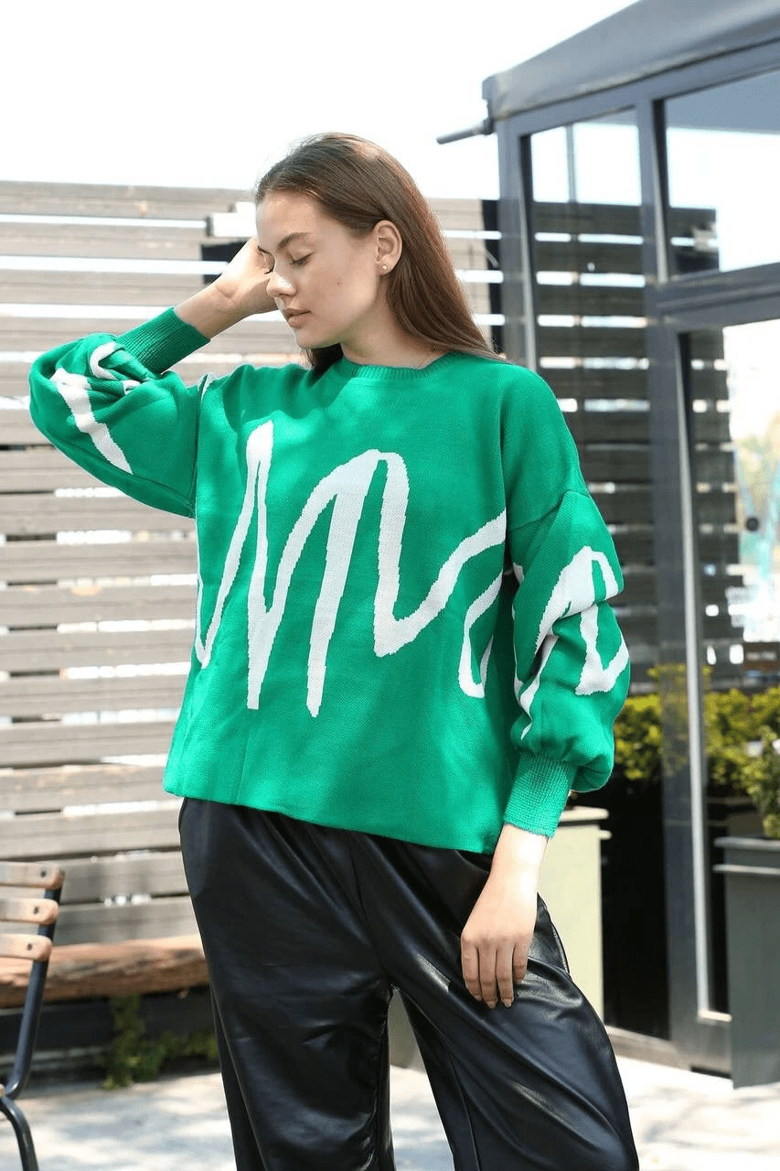 Beyaz Cizgili Kazak - Şık Bisiklet Yaka Tasarım - ÖZER&HERMİN