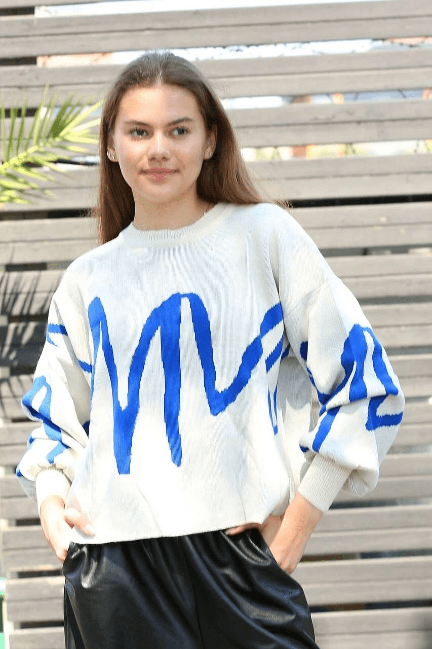 Beyaz Cizgili Kazak - Şık Bisiklet Yaka Tasarım - ÖZER&HERMİN