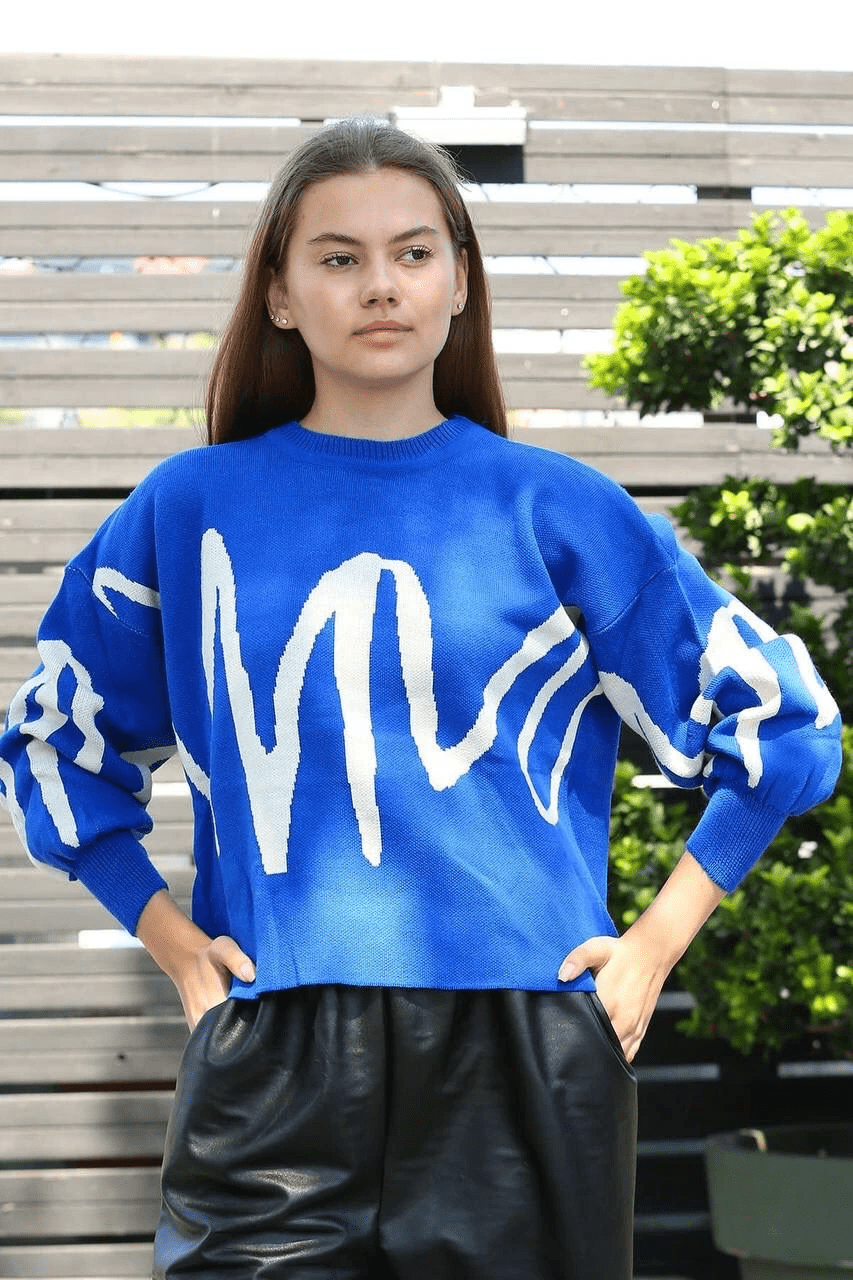 Beyaz Cizgili Kazak - Şık Bisiklet Yaka Tasarım - ÖZER&HERMİN