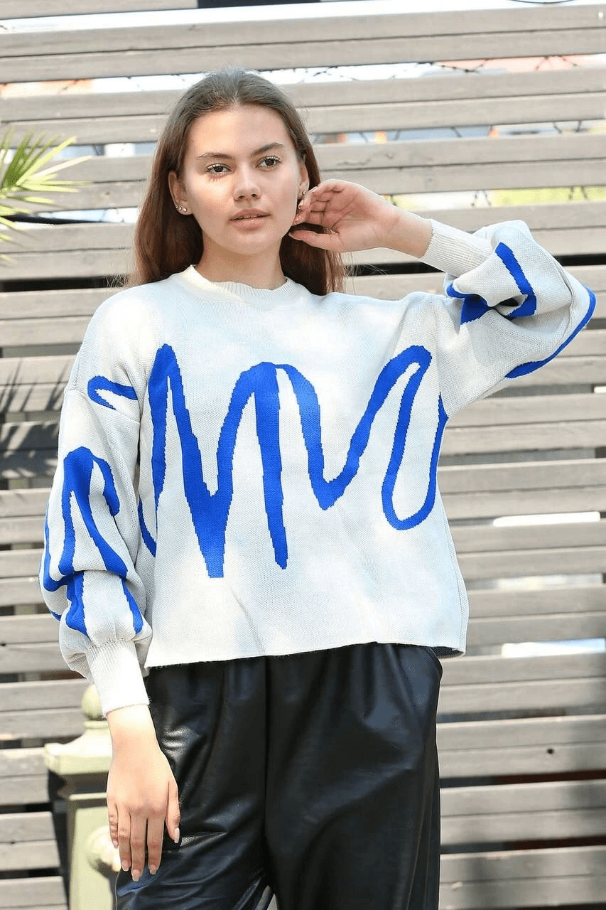 Beyaz Cizgili Kazak - Şık Bisiklet Yaka Tasarım - ÖZER&HERMİN