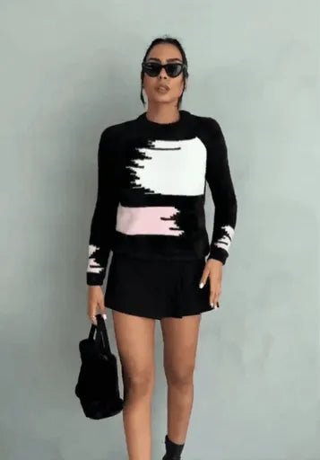 Biyikli Siyah Triko Kazak - Şıklığın ve Rahatlığın Buluştuğu Tasarım - ÖZER&HERMİN