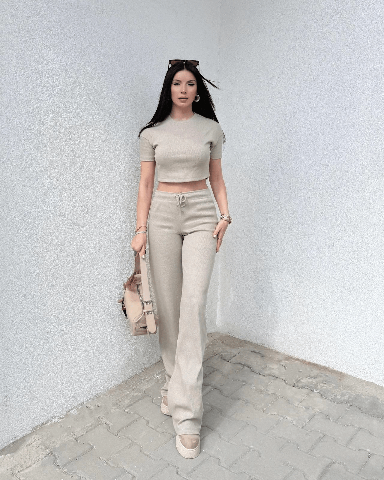 Bol Paca Pantolonlu Takim - Şıklık ve Rahatlık ile Style'ınızı Tamamlayın - ÖZER&HERMİN