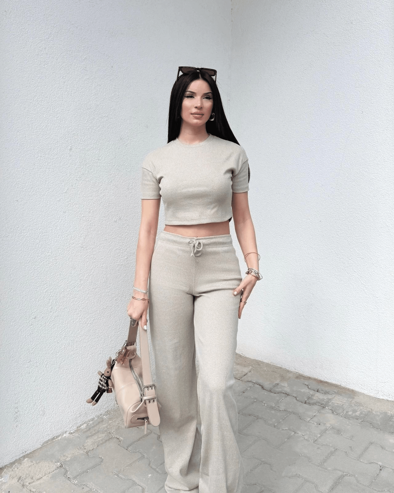 Bol Paca Pantolonlu Takim - Şıklık ve Rahatlık ile Style'ınızı Tamamlayın - ÖZER&HERMİN