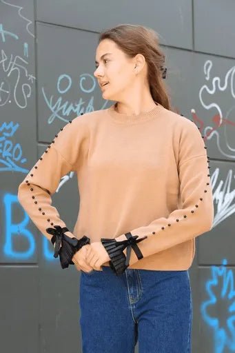 Boncuk Detayli Kazak - Şık ve Rahat Tasarım - ÖZER&HERMİN