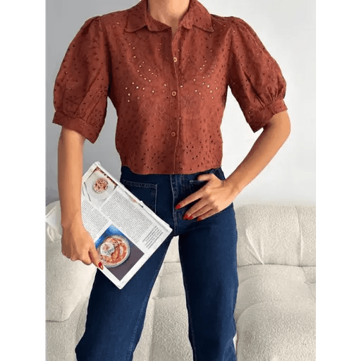 Brodeli Crop Gomlek – Şıklığı ve Rahatlığı Bir Arada Sunan Tasarım - ÖZER&HERMİN