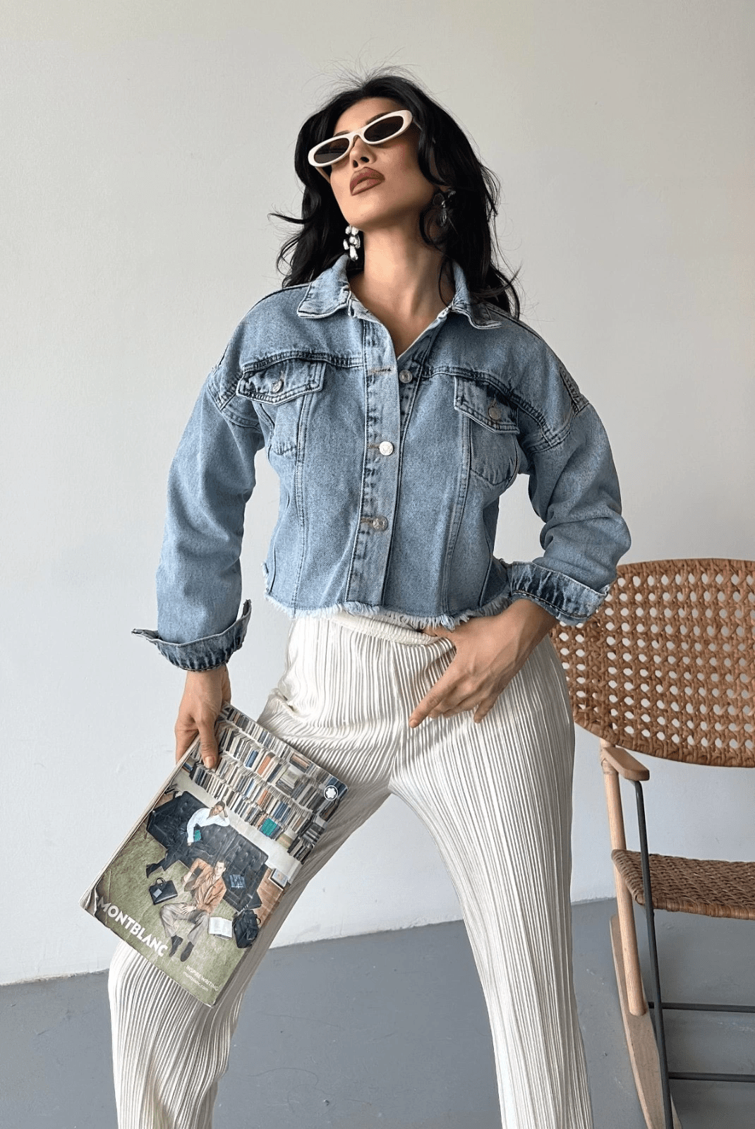 Çift Kapaklı Puskullu Crop Ceket - Şıklık ve Rahatlık Bir Arada - ÖZER&HERMİN