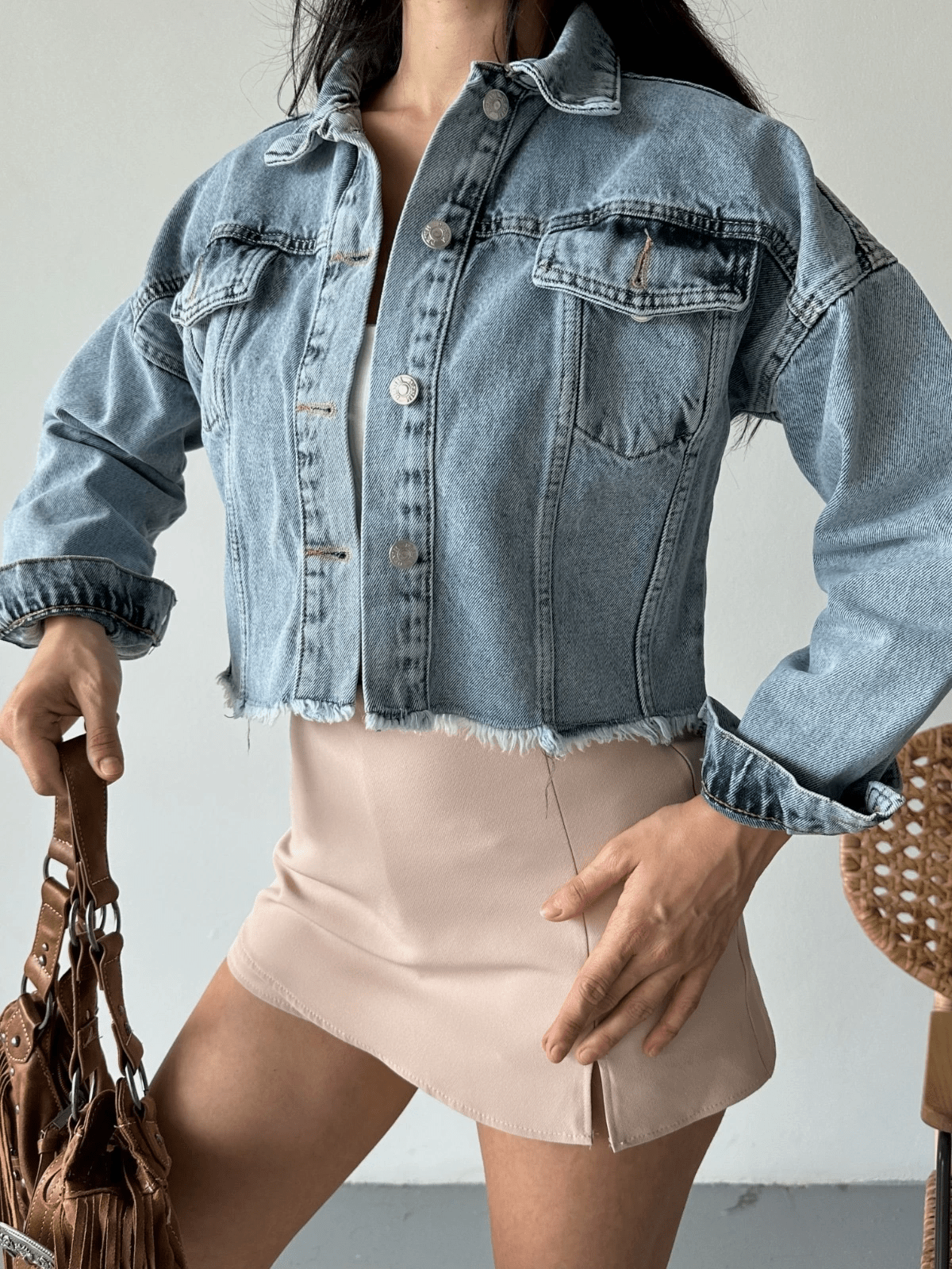 Çift Kapaklı Puskullu Crop Ceket - Şıklık ve Rahatlık Bir Arada - ÖZER&HERMİN