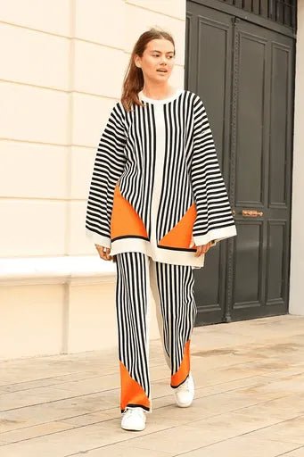 Cizgili Bisiklet Yaka Triko Takim - Şık ve Rahat Tasarım - ÖZER&HERMİN