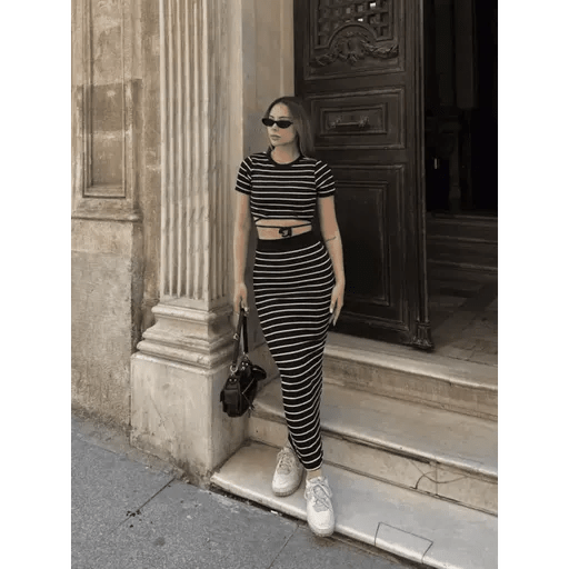 Cizgili Etekli Takim - Şık ve Rahat Kombinler için İdeal Seçim - ÖZER&HERMİN