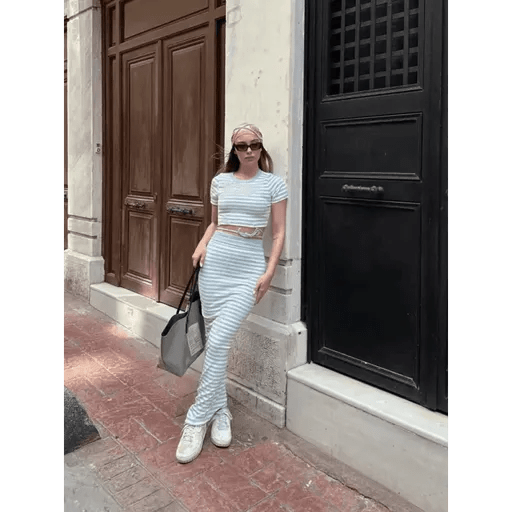 Cizgili Etekli Takim - Şık ve Rahat Kombinler için İdeal Seçim - ÖZER&HERMİN