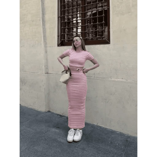 Cizgili Etekli Takim - Şık ve Rahat Kombinler için İdeal Seçim - ÖZER&HERMİN