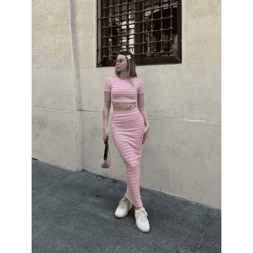 Cizgili Etekli Takim - Şık ve Rahat Kombinler için İdeal Seçim - ÖZER&HERMİN