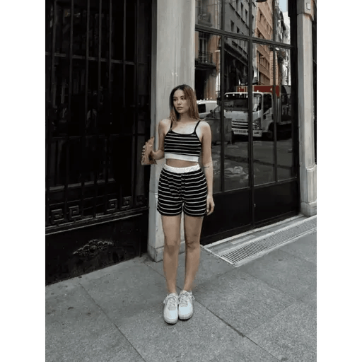 Cizgili Sortlu Takim ile Şıklığı Yakalayın - ÖZER&HERMİN