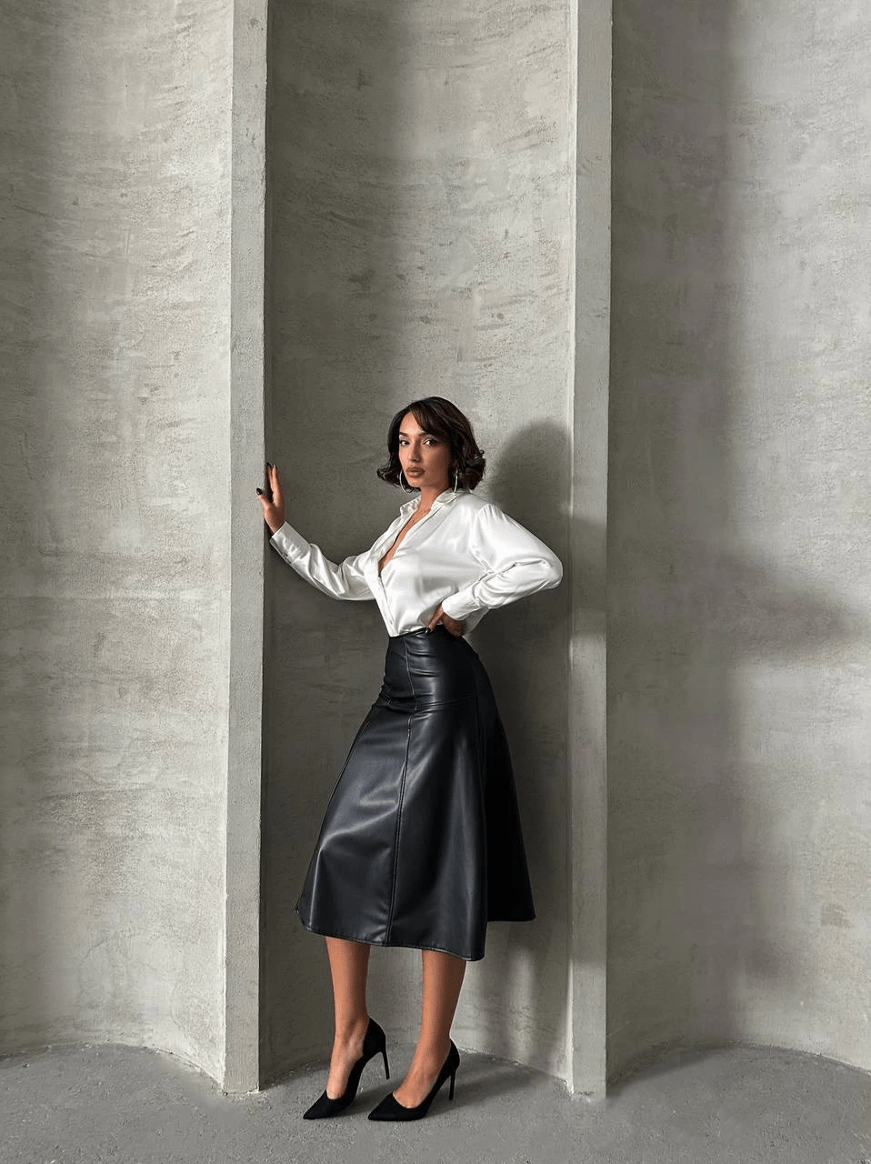 Deri Etek Modelleri ile Şıklığını Yükselt - ÖZER&HERMİN