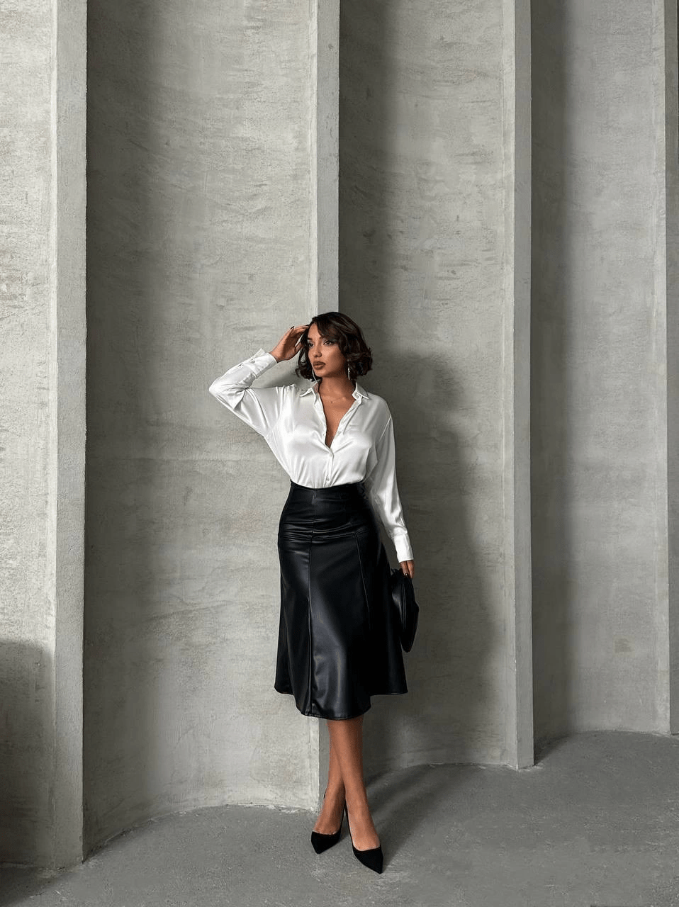 Deri Etek Modelleri ile Şıklığını Yükselt - ÖZER&HERMİN