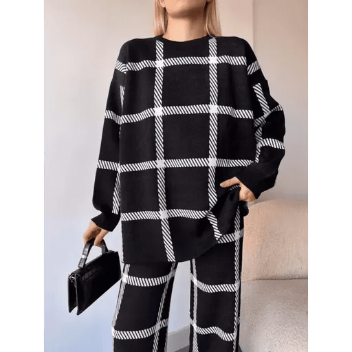 Ekoseli Triko Takim - Şıklığı ve Konforu Bir Arada Sunar - ÖZER&HERMİN