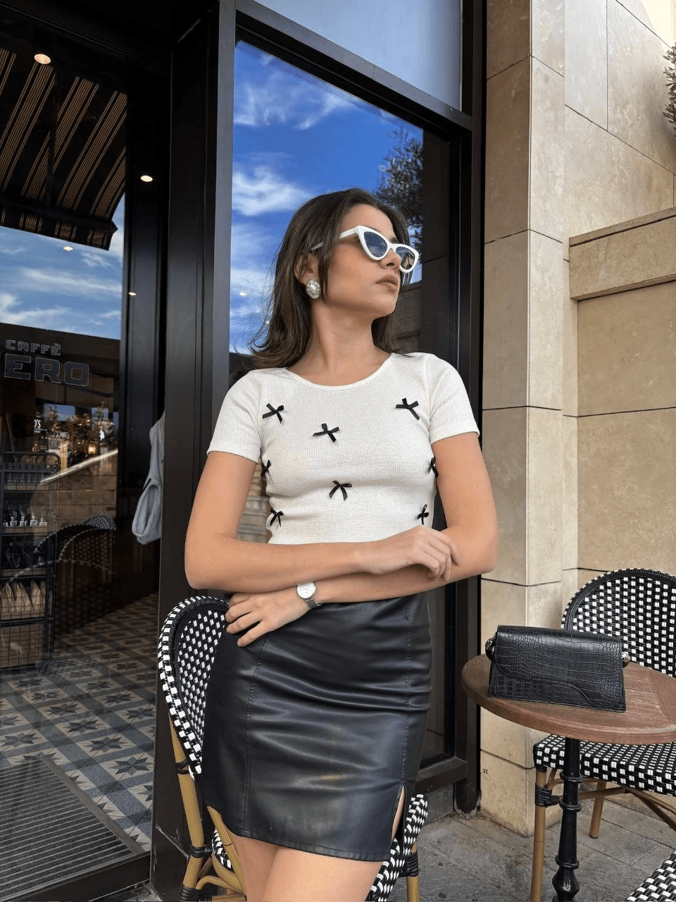 Fiyonklu Bluz - Şık ve Rahat Tasarım ile Tarzınızı Yansıtın - ÖZER&HERMİN