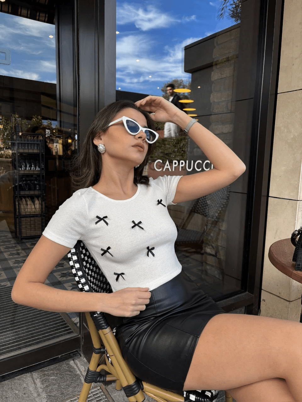 Fiyonklu Bluz - Şık ve Rahat Tasarım ile Tarzınızı Yansıtın - ÖZER&HERMİN