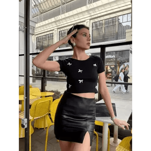 Fiyonklu Bluz - Şık ve Rahat Tasarım ile Tarzınızı Yansıtın - ÖZER&HERMİN