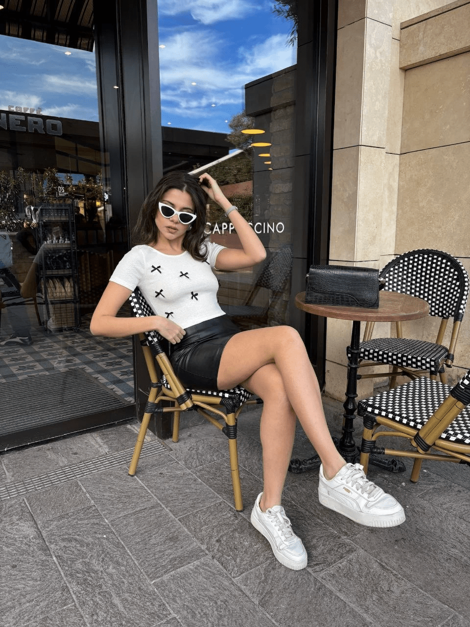 Fiyonklu Bluz - Şık ve Rahat Tasarım ile Tarzınızı Yansıtın - ÖZER&HERMİN