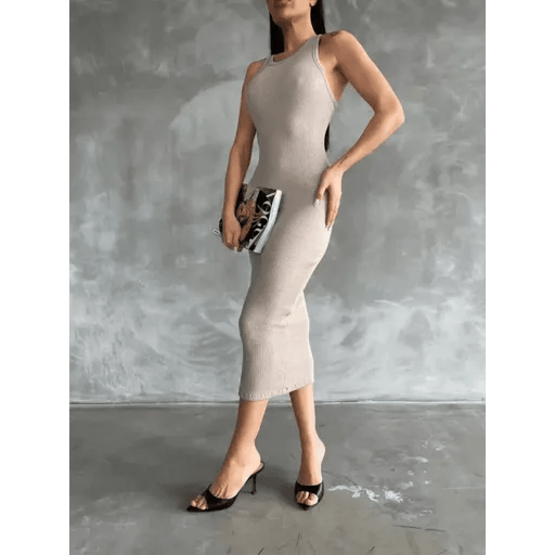 Halter Elbise - Şık ve Rahat Tasarım ile Elegan Görünüm - ÖZER&HERMİN