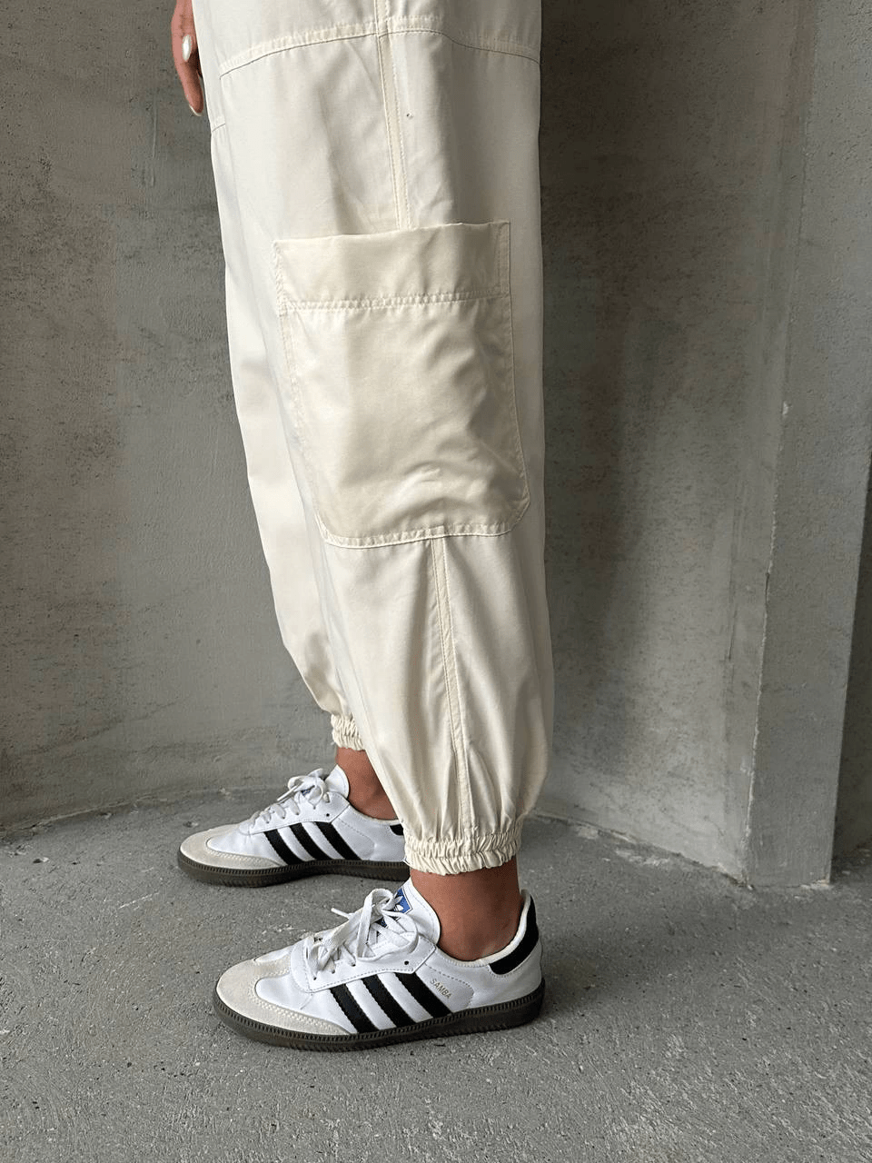 Jogger Pantolon - Rahat Lastik Paça Tasarımı ile Şıklık ve Konfor - ÖZER&HERMİN