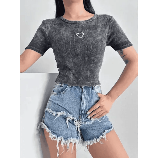 Kalp Nakisli Bluz - Asit Yıkamalı Şıklık - ÖZER&HERMİN