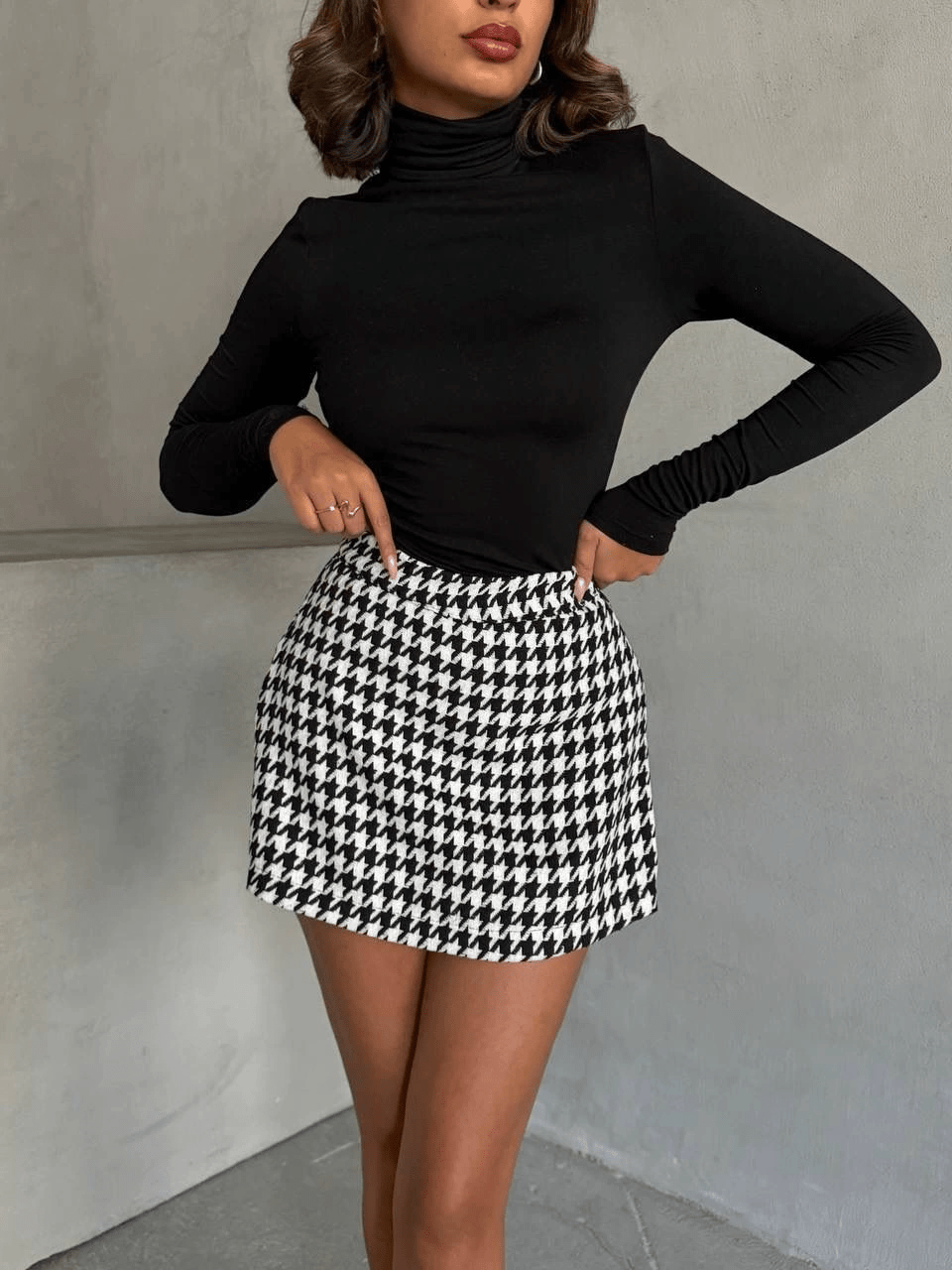 Kapakli Kazayagi Sort Etek - Şıklığın ve Rahatlığın Bir Arada Olduğu Tasarım - ÖZER&HERMİN