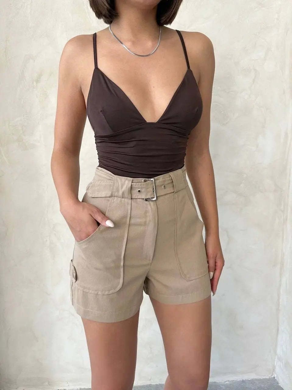 Kemer detaylı gabardin şort bej s25289 Özer&Hermin