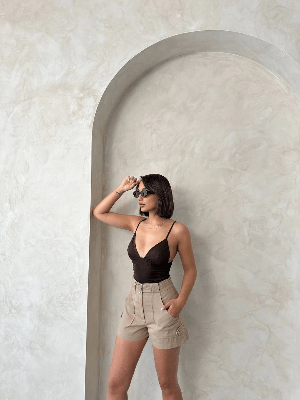 Kemer Detayli Gabardin Sort - Şıklığı ve Rahatlığı Bir Arada Bulun - ÖZER&HERMİN