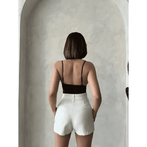 Kemer Detayli Gabardin Sort - Şıklığı ve Rahatlığı Bir Arada Bulun - ÖZER&HERMİN