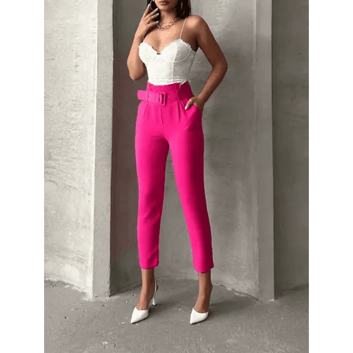 Kemerli Havuc Pantolon - Şıklığı ve Rahatlığı Bir Arada Sunan Moda Parçası - ÖZER&HERMİN