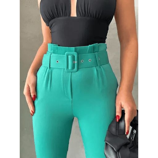 Kemerli Havuc Pantolon - Şıklığı ve Rahatlığı Bir Arada Sunan Moda Parçası - ÖZER&HERMİN