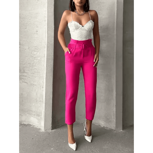 Kemerli Havuc Pantolon - Şıklığı ve Rahatlığı Bir Arada Sunan Moda Parçası - ÖZER&HERMİN