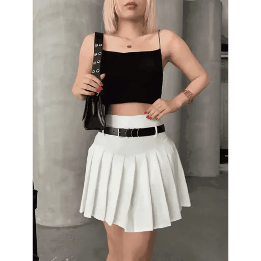 Kemerli Piliseli Sort Etek - Şıklığın ve Rahatlığın Bir Arada Olduğu Tercih - ÖZER&HERMİN