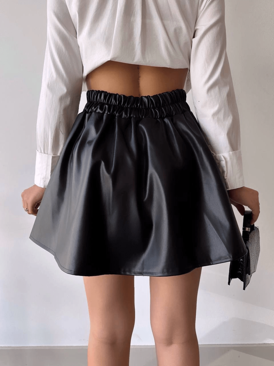 Kisa Deri Etek - Şık ve Rahat Tasarım ile Stil Sahibi Olun - ÖZER&HERMİN