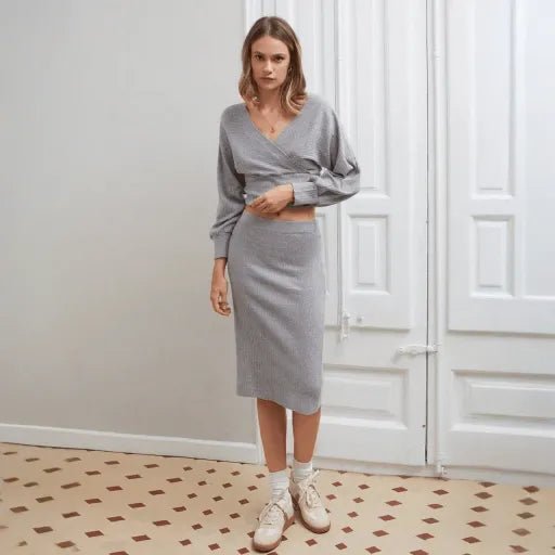 Kruvaze Sardonlu Etekli Takim - Şık ve Rahat Seçim - ÖZER&HERMİN