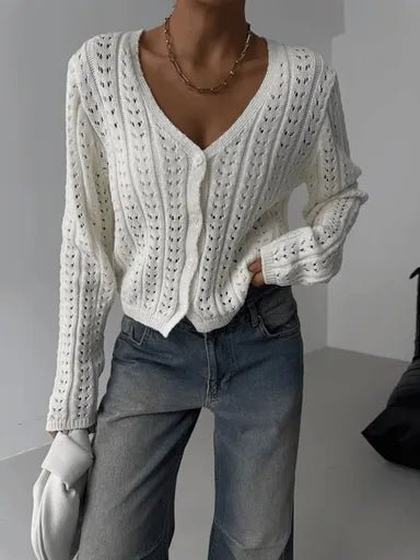 kucuk dugmeli orgulu hirka - Şık ve Rahat Triko Tasarımı - ÖZER&HERMİN