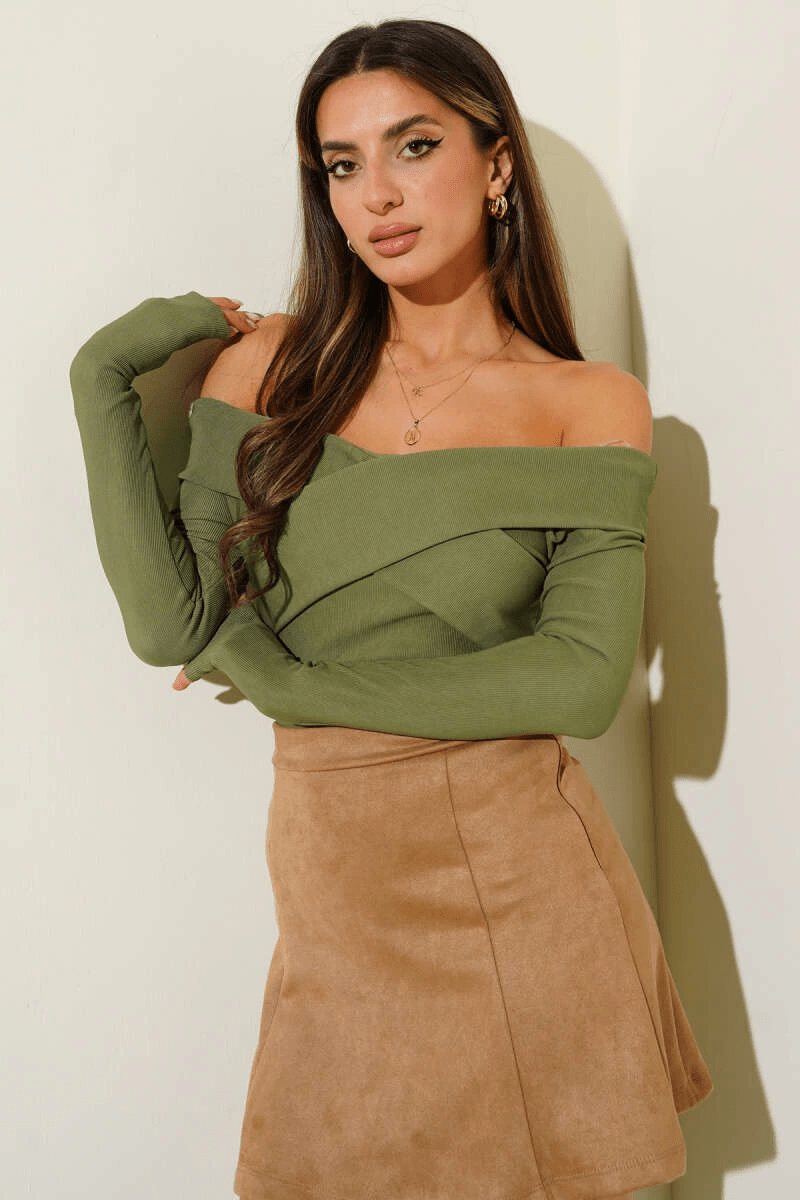 Madonna Capraz Yaka Bluz - Şıklığın ve Rahatlığın Buluşma Noktası - ÖZER&HERMİN