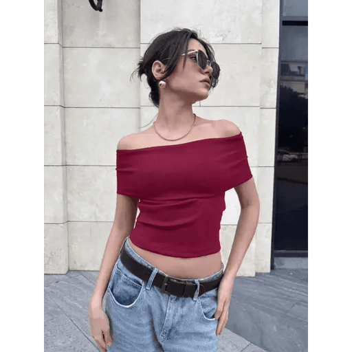 Madonna Yaka Bluz - Sıfır Kol ve Şık Tasarım - ÖZER&HERMİN