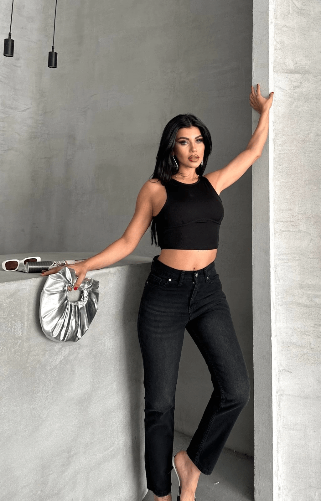 Mom Fit Tas Yikama Jeans Modası - ÖZER&HERMİN