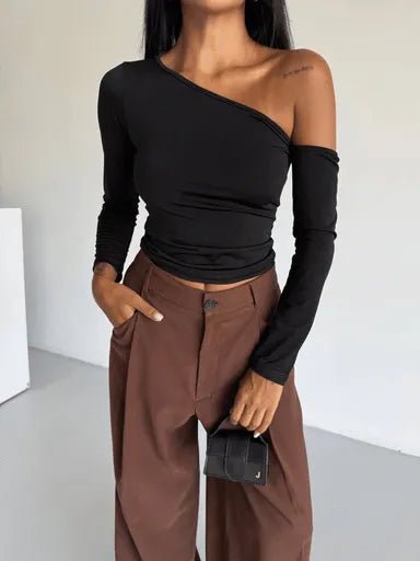 Omuz Detayli Bluz - Şıklığın ve Rahatlığın Buluşma Noktası - ÖZER&HERMİN