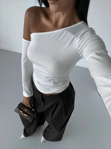 Omuz Detayli Bluz - Şıklığın ve Rahatlığın Buluşma Noktası - ÖZER&HERMİN