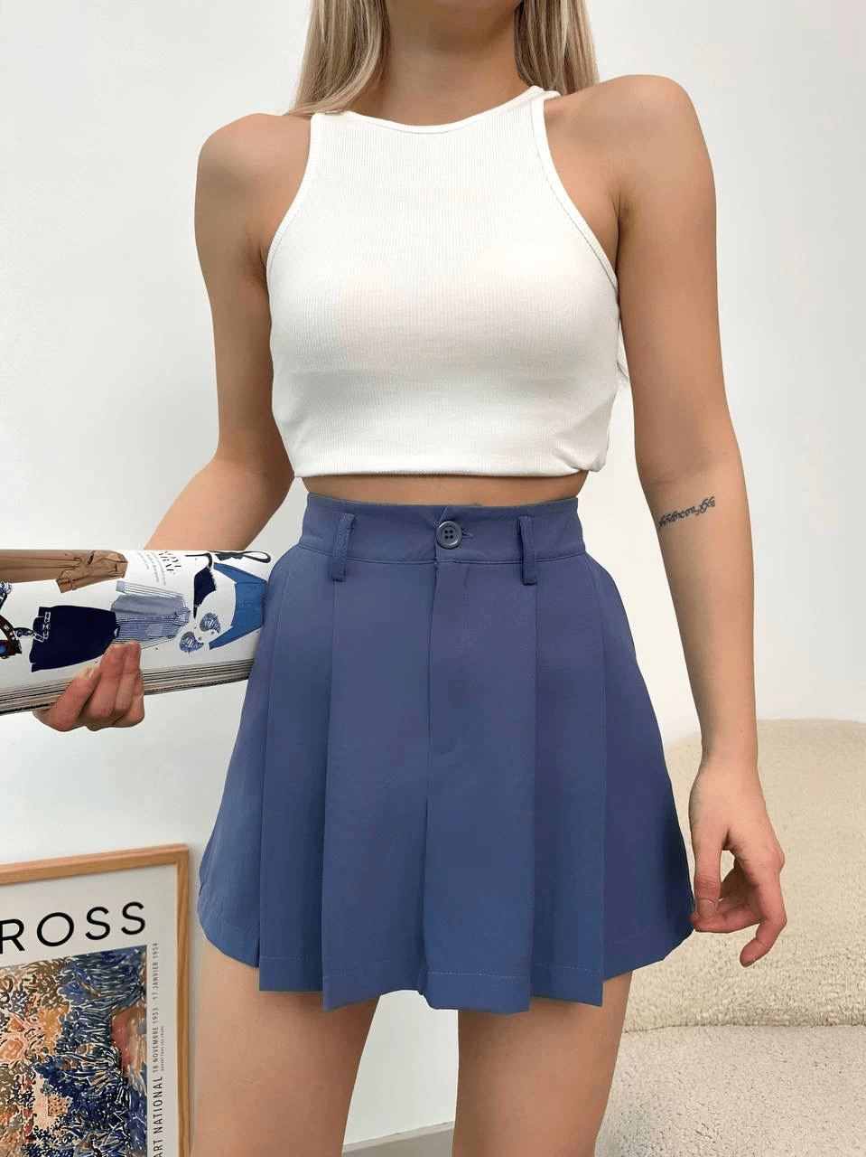 Pileli Atlas Mini Etek - Şık ve Rahat Tasarım - ÖZER&HERMİN