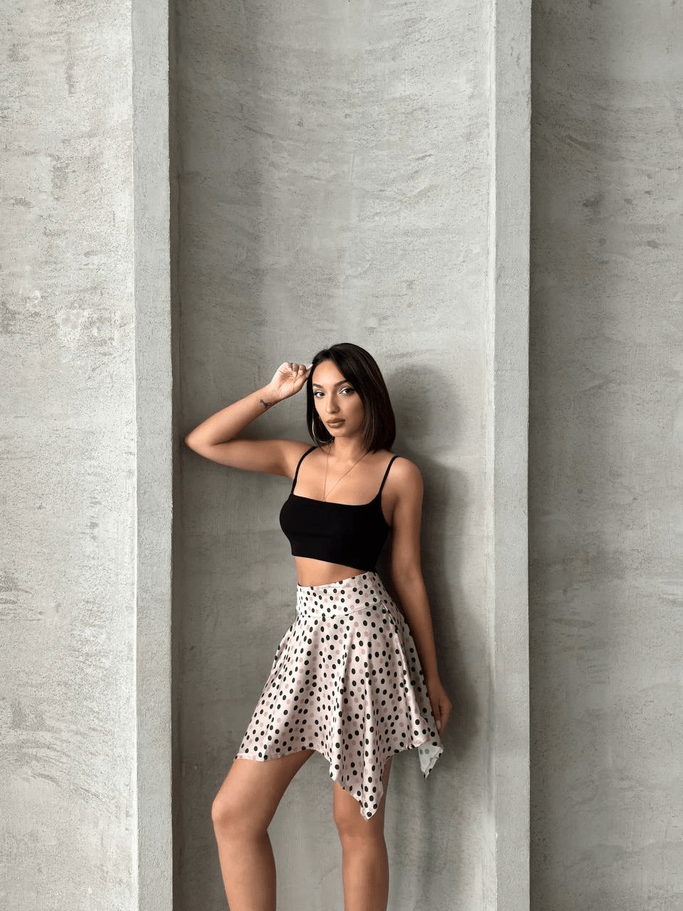 Puantiyeli Etek Modelleri ile Şıklığı Yakalayın - ÖZER&HERMİN