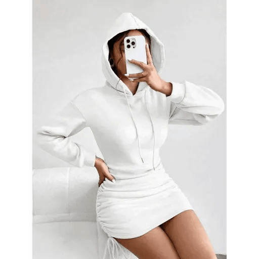 Sardonlu Siyah Mini Elbise - Kapşonlu ve Şık Tasarım - ÖZER&HERMİN